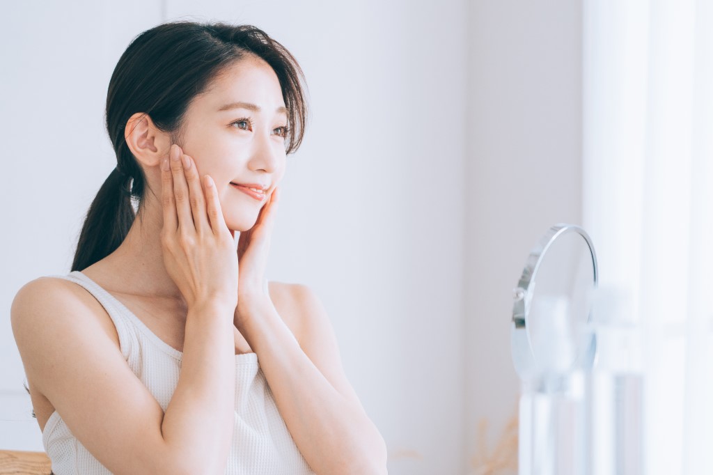 毛穴をキュッと引き締めて美肌を目指す！毎日のケアで変わる毛穴レス習慣